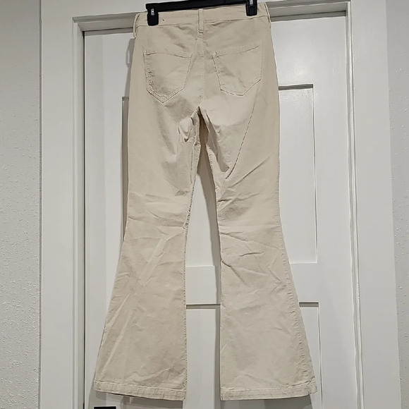 Hollister Cream Flare Pants High-Waisted Retro Style - Picture 3 of 8